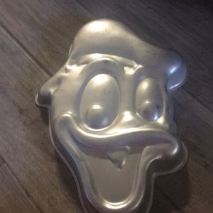 Donald the duck cake pan